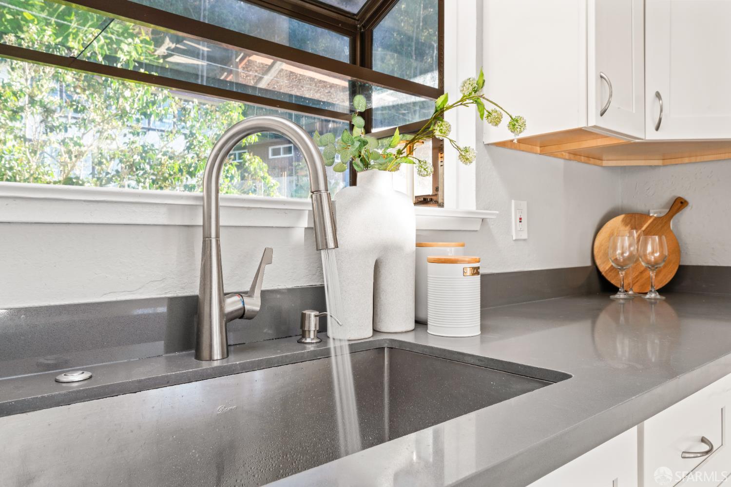 1669 Higgins Way Pacifica, CA 94044 - Photo 12 of 91