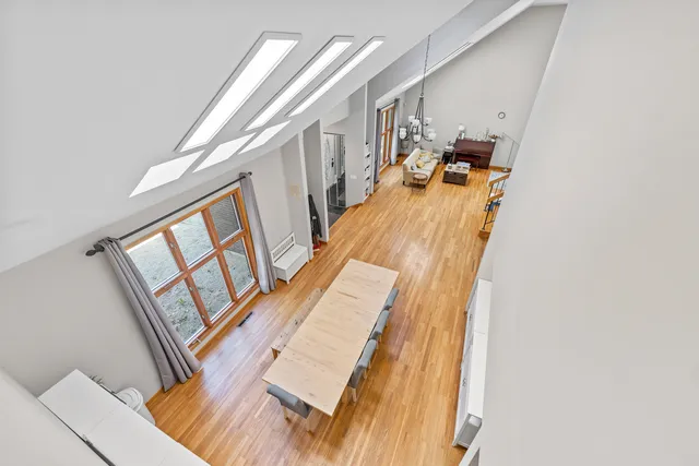 $879,900 | 336 Roberts Road, Inverness, IL 60010