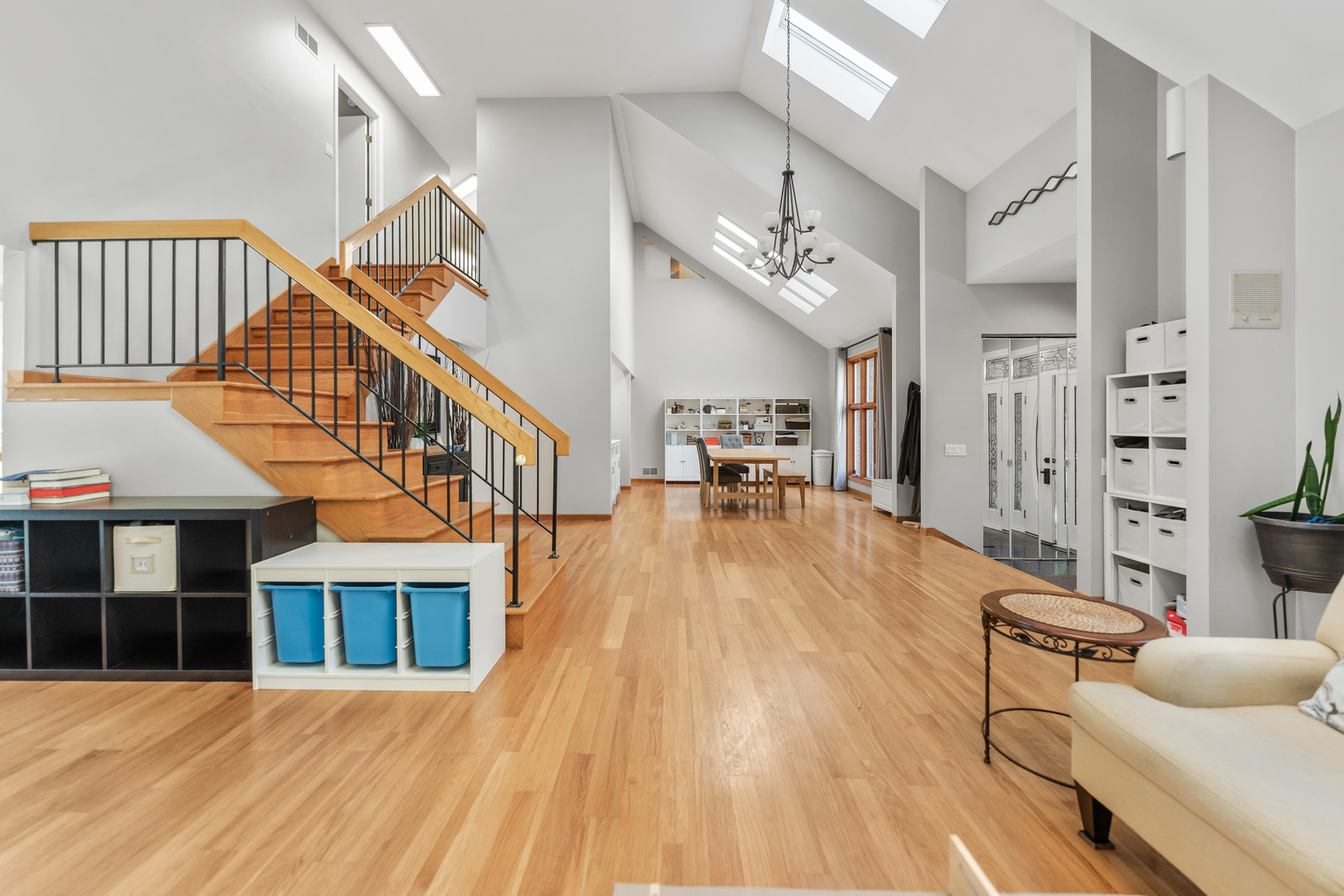 336 Roberts Road Inverness, IL 60010 - Photo 10 of 80 a view of livingroom with furniture and wooden floor