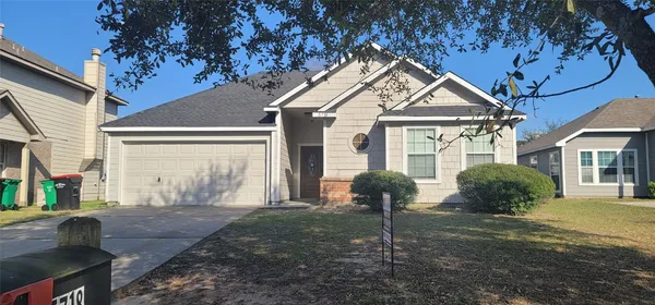 $1,950 | 5718 Straight Way, Houston, TX 77339