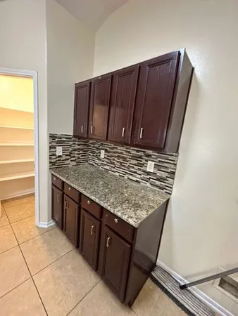 $1,950 | 5718 Straight Way, Houston, TX 77339