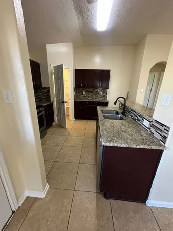 $1,950 | 5718 Straight Way, Houston, TX 77339