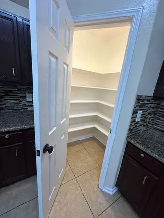 $1,950 | 5718 Straight Way, Houston, TX 77339