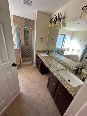 $1,950 | 5718 Straight Way, Houston, TX 77339