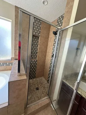 $1,950 | 5718 Straight Way, Houston, TX 77339