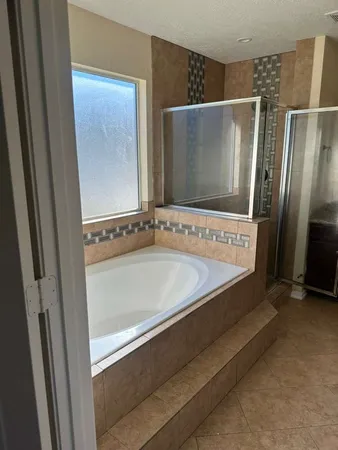 $1,950 | 5718 Straight Way, Houston, TX 77339