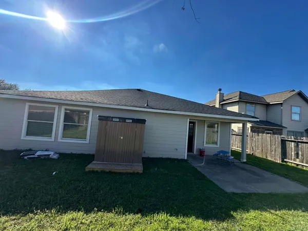 $1,950 | 5718 Straight Way, Houston, TX 77339