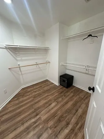 $1,950 | 5718 Straight Way, Houston, TX 77339