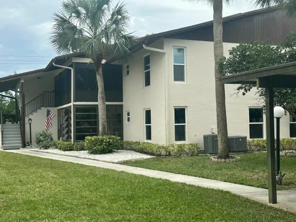 $220,000 | 6531 Southeast Federal Highway, Unit K202, Stuart, FL 34997