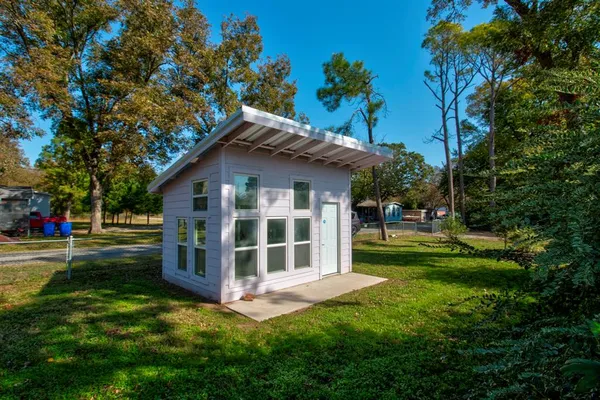 $410,000 | 227 Newcastle, Gordonville, TX 76245
