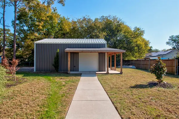 $410,000 | 227 Newcastle, Gordonville, TX 76245