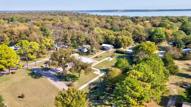 $425,000 | 227 Newcastle, Gordonville, TX 76245