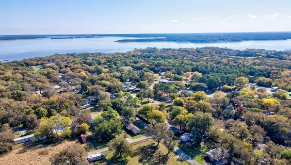 $410,000 | 227 Newcastle, Gordonville, TX 76245
