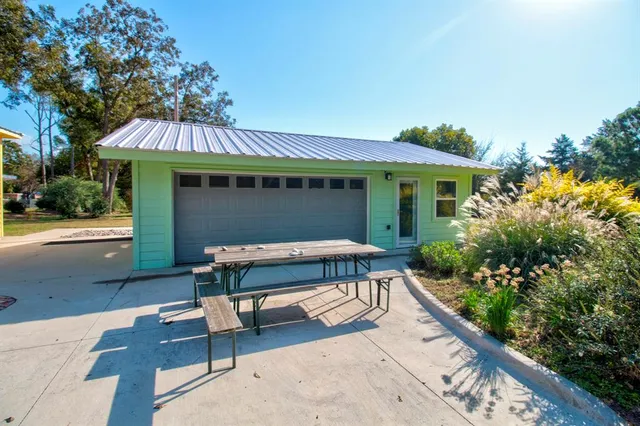 $425,000 | 227 Newcastle, Gordonville, TX 76245