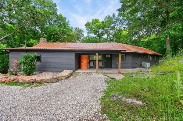 $575,000 | 16546 Ez Lane, Gravois Mills, MO 65037