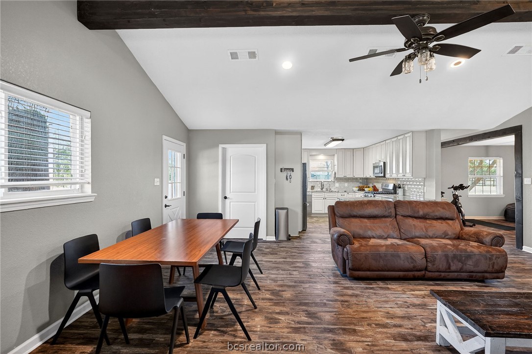 10054 Arnold Lane Bryan, TX 77845 - Photo 4 of 32 a living room with furniture and a wooden floor