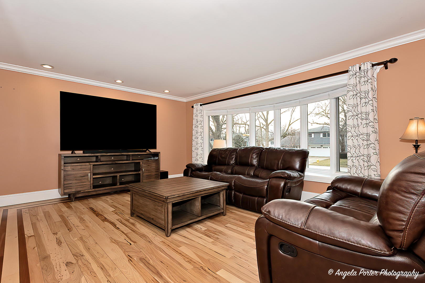 1715 Beech Road Mount Prospect, IL 60056 - Photo 3 of 38 Gallery Image 3