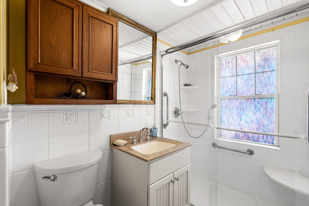 23 Beach Avenue, Unit 1 Salem, MA 01970 - Photo 20 of 38