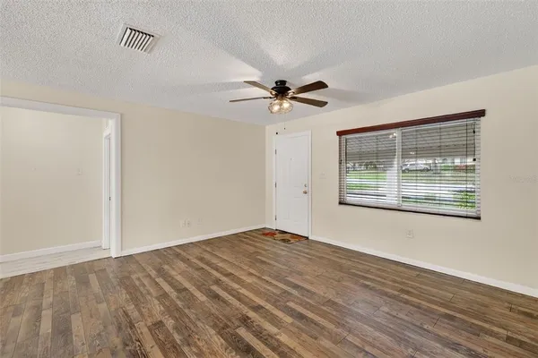 $244,850 | 405 Tropic Circle, Fruitland Park, FL 34731