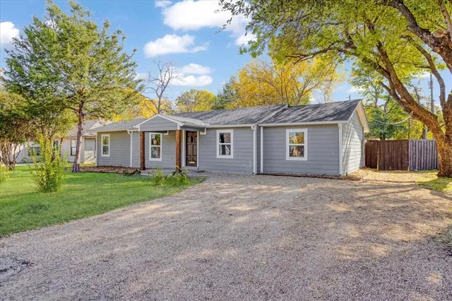 $384,000 | 450 Hickory Street, Lewisville, TX 75057