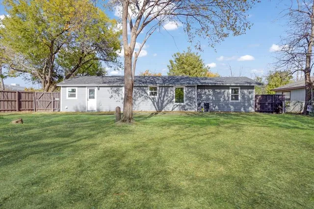 $384,000 | 450 Hickory Street, Lewisville, TX 75057