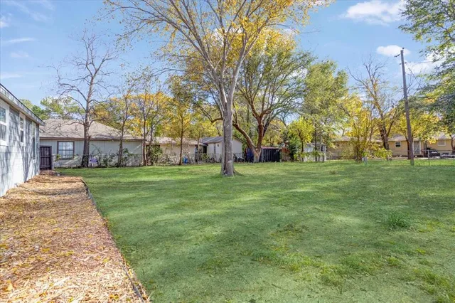 $384,000 | 450 Hickory Street, Lewisville, TX 75057