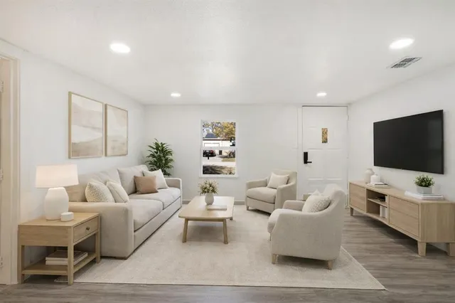 $384,000 | 450 Hickory Street, Lewisville, TX 75057