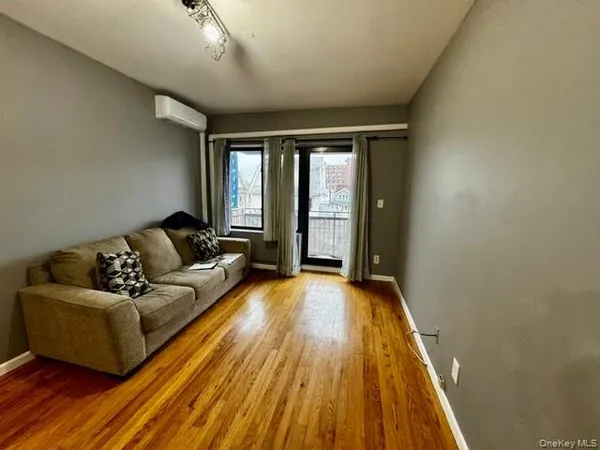 $485,000 | 175-24 89th Avenue, Unit C | Eastwood