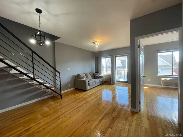 $485,000 | 175-24 89th Avenue, Unit C | Eastwood