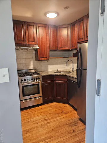 $485,000 | 175-24 89th Avenue, Unit C | Eastwood