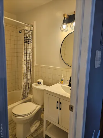 $485,000 | 175-24 89th Avenue, Unit C | Eastwood