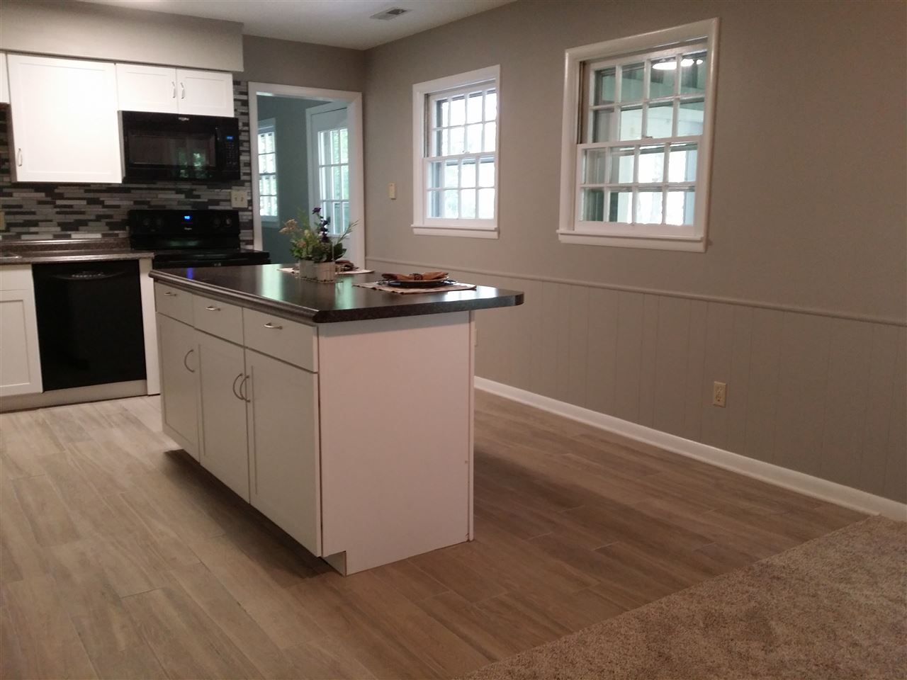 6022 Rosedale Drive Fort Wayne, IN 46804 - Photo 3 of 13 Gallery Image 3