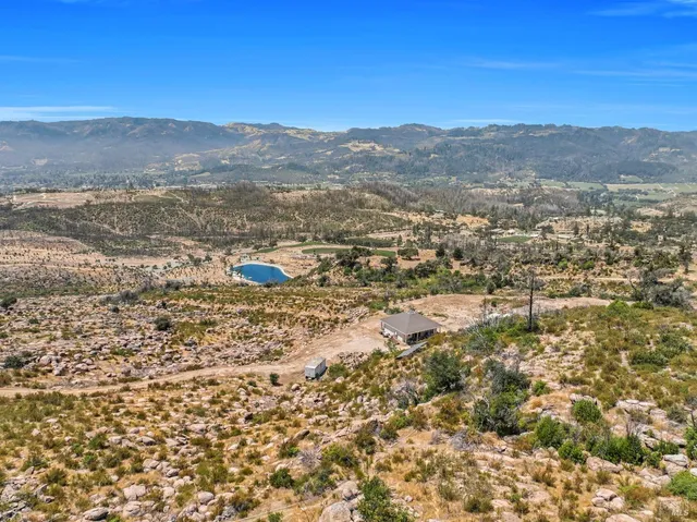 $2,500,000 | 775 Deer Park Road, St. Helena, CA 94574