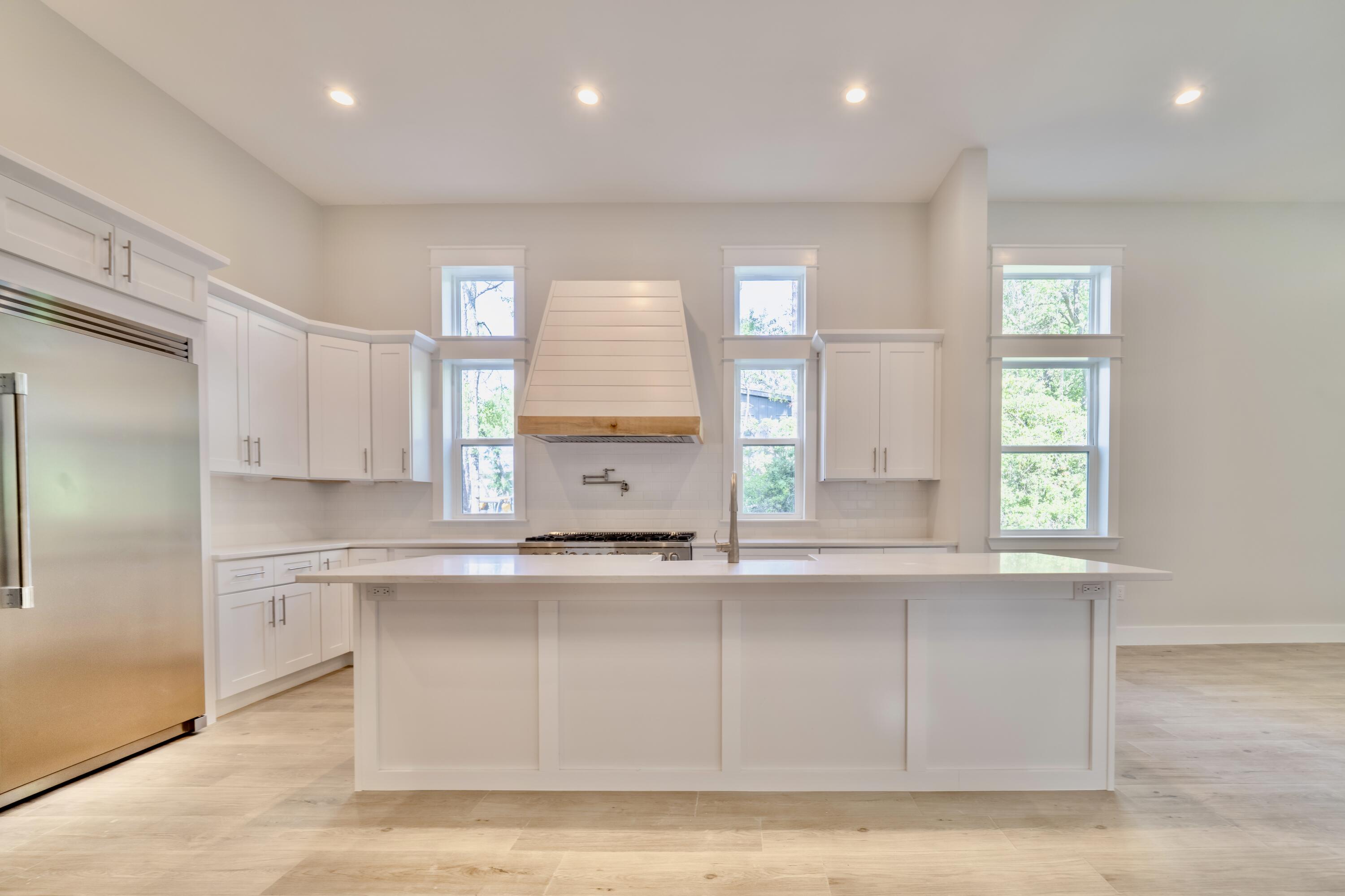 116 East Georgie Street Point Washington, FL 32459 - Photo 10 of 57 LVH_2025-197-HDR