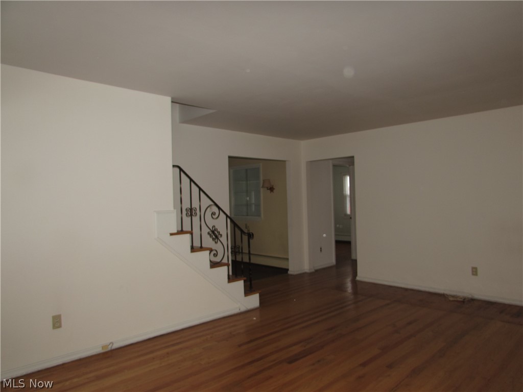 7130 Ridge Road Cleveland, OH 44129 - Photo 3 of 31 Gallery Image 3