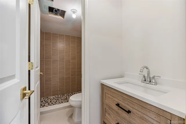 $1,999,000 | 12 Buckman Place, Unit 101, Monsey, NY 10952