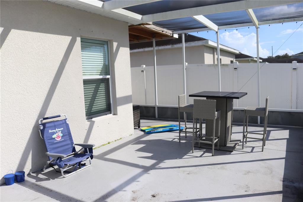 12107 Barnsley Reserve Place Gibsonton, FL 33534 - Photo 22 of 26 a room with gym equipment