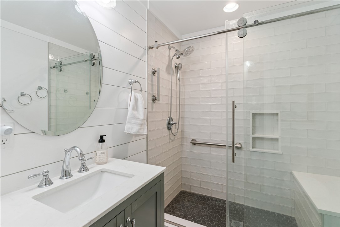 204 Anguilla Avenue St. Simons Island, GA 31522 - Photo 24 of 35 Hall Bath 2