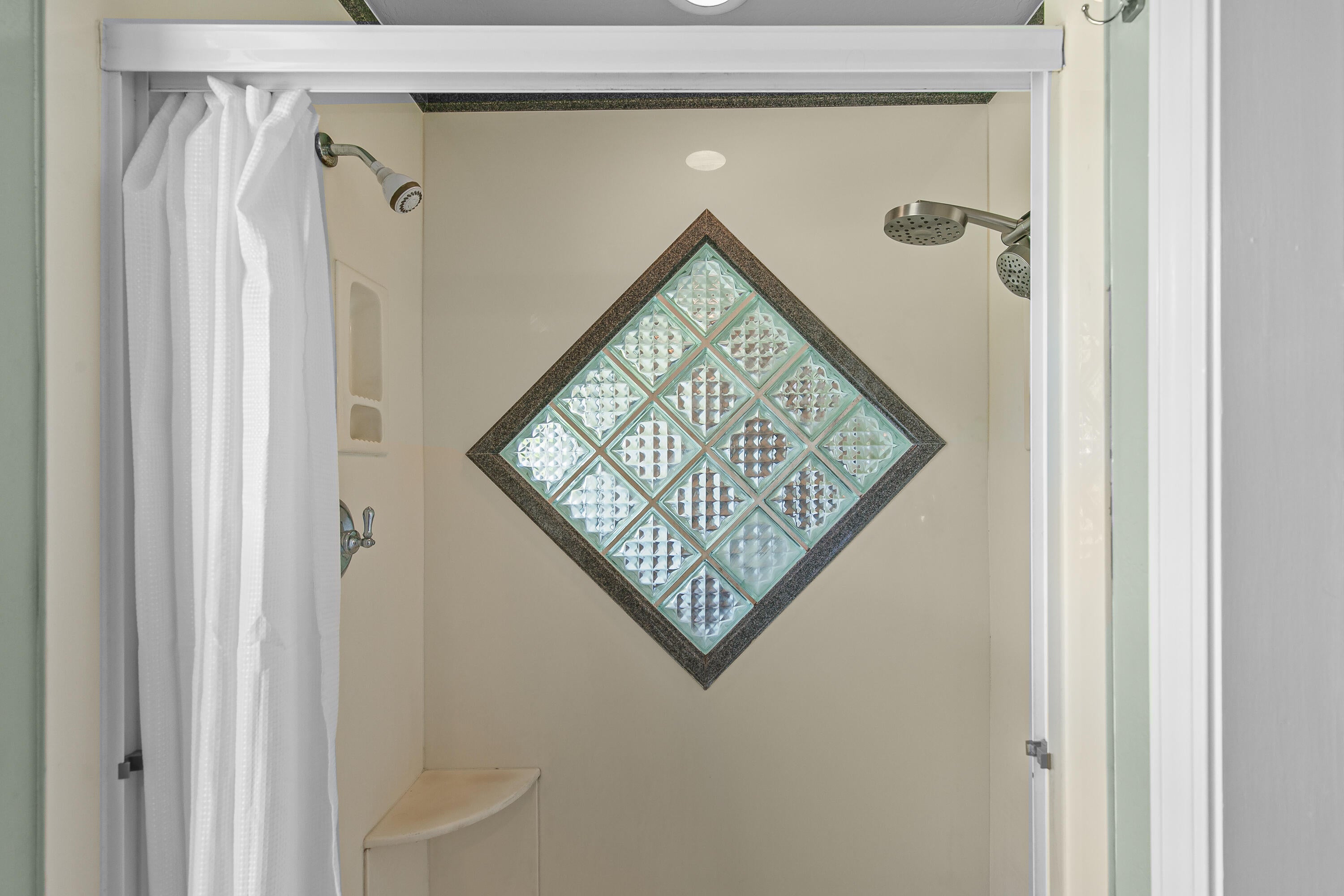 2338 Ridge Way Medford, OR 97504 - Photo 27 of 48 Primary Double Shower - 26