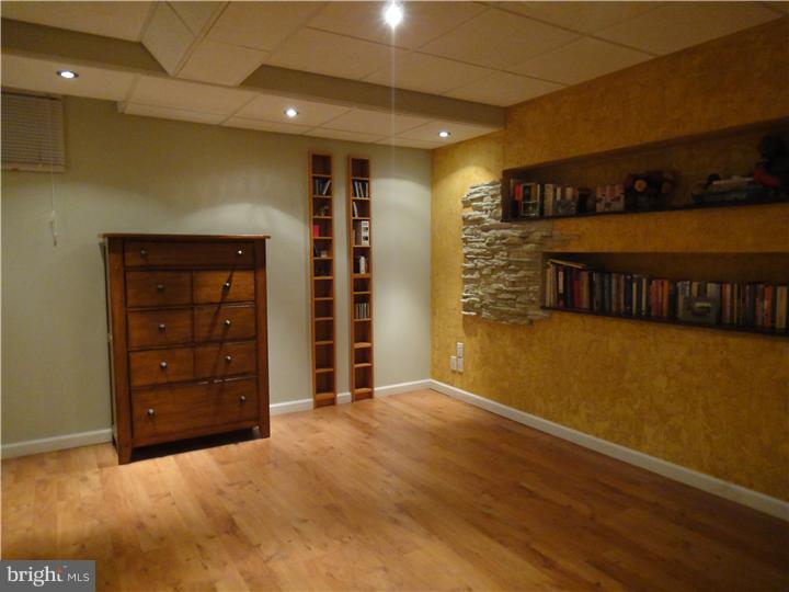 2735 Willits Road Philadelphia, PA 19114 - Photo 14 of 19 Gallery Image 14