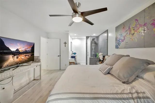 $450,000 | 2866 Northeast 30th Street, Unit 19, Fort Lauderdale, FL 33306