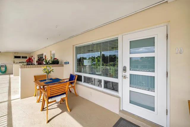 $450,000 | 2866 Northeast 30th Street, Unit 19, Fort Lauderdale, FL 33306