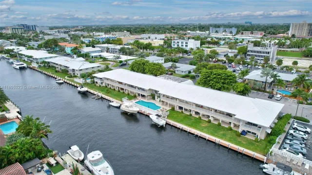 $450,000 | 2866 Northeast 30th Street, Unit 19, Fort Lauderdale, FL 33306