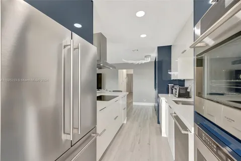 $450,000 | 2866 Northeast 30th Street, Unit 19, Fort Lauderdale, FL 33306