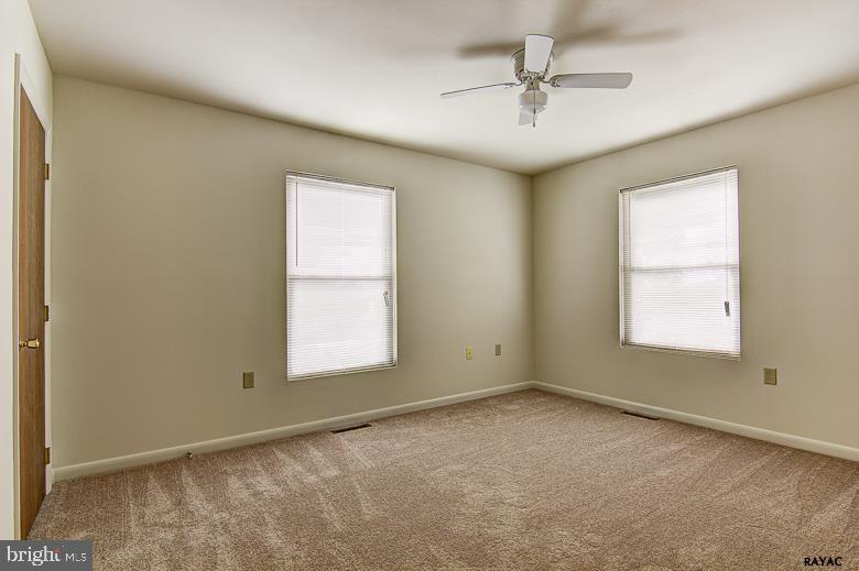 315 West Constitution Avenue Spring Grove, PA 17362 - Photo 22 of 29 Gallery Image 22