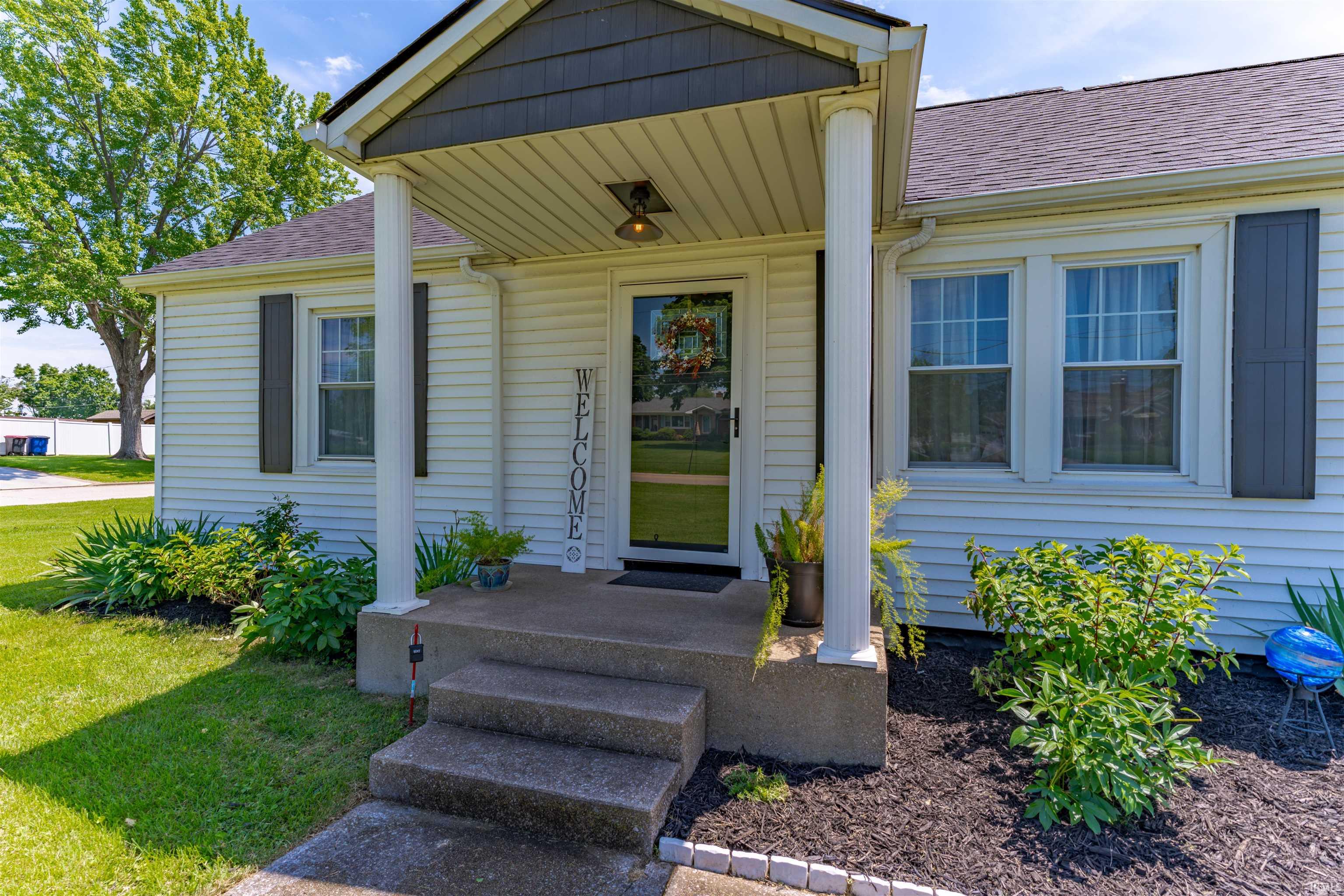 2511 St George Road Evansville, IN 47711 - Photo 2 of 45