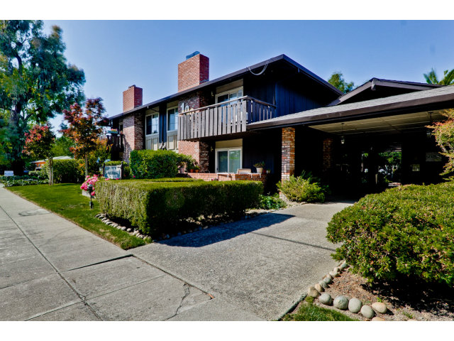 100 East Middlefield Road, Unit 6H Mountain View, CA 94043 - Photo 1 of 25 Gallery Image 1