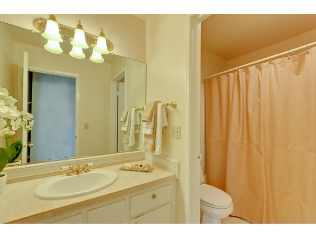 100 East Middlefield Road, Unit 6H Mountain View, CA 94043 - Photo 19 of 25 Gallery Image 19