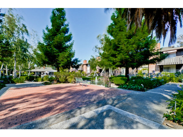100 East Middlefield Road, Unit 6H Mountain View, CA 94043 - Photo 23 of 25 Gallery Image 23