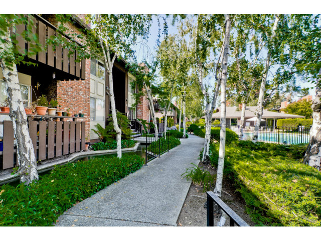 100 East Middlefield Road, Unit 6H Mountain View, CA 94043 - Photo 24 of 25 Gallery Image 24